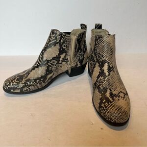 So Memory Foam Women's Ankle Boots Gray/Tan Snakeskin Pattern Size 9 Med